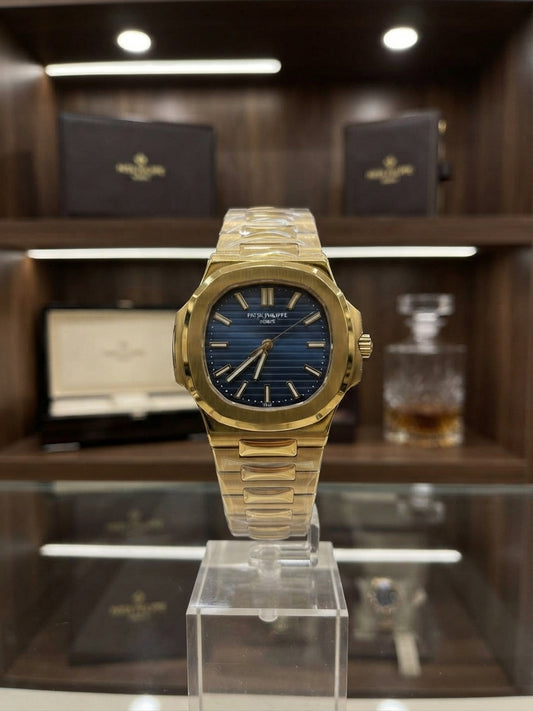 🌊 The Royal Twilight: Patek Philippe Nautilus (Blue-Gold Masterpiece)