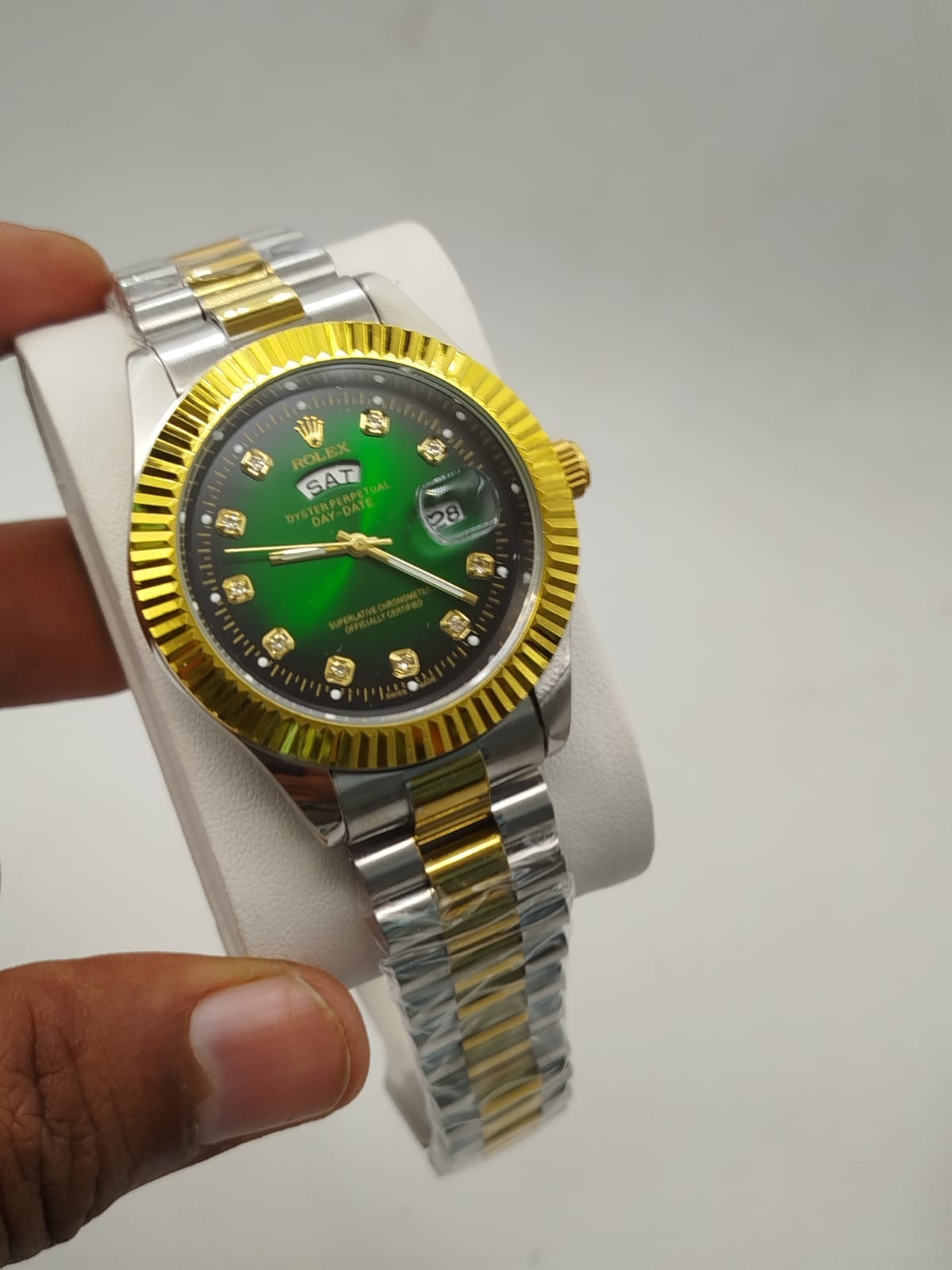 ✨ The Rolex Two-Tone Emerald Masterpiece 👑🔰
